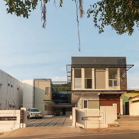 Oyo Green Hills Villa Kuttālam Kültér fotó