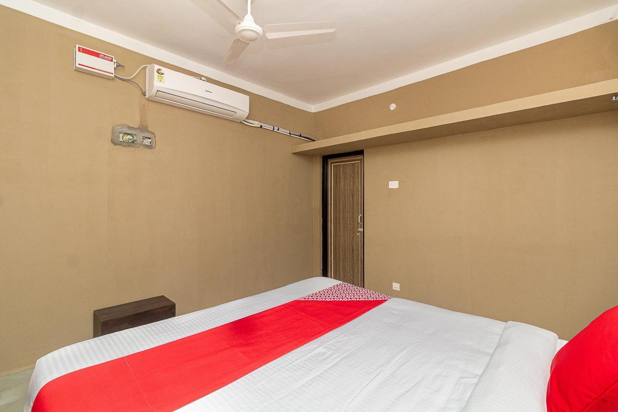 Oyo Green Hills Villa Kuttālam Kültér fotó